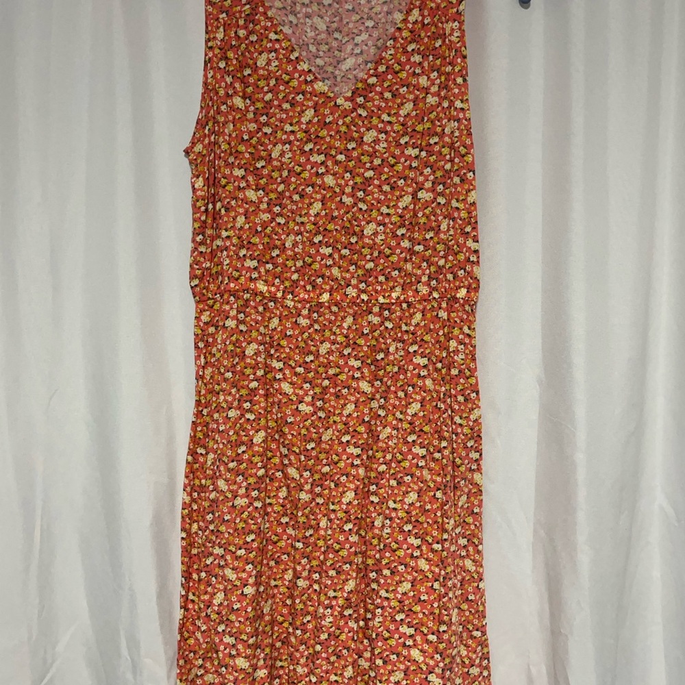 Old Navy Floral Sleeveless V-Neck Sundress